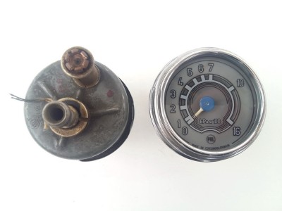 Luftdruckmesser (od 0-16) Tatra T148