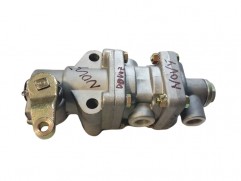 Main brake valve lever perpendicular Tatra T815