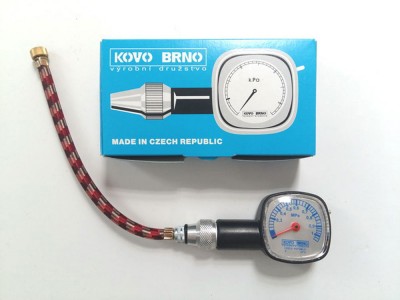 Tire pressure gauge with hose 0,3 - 1 MPa