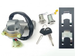 Set of locks with keys Avia D100