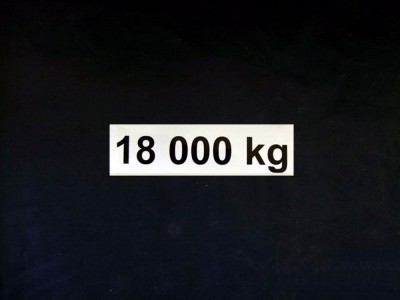 Samolepka max. hmotnosť 18000 kg